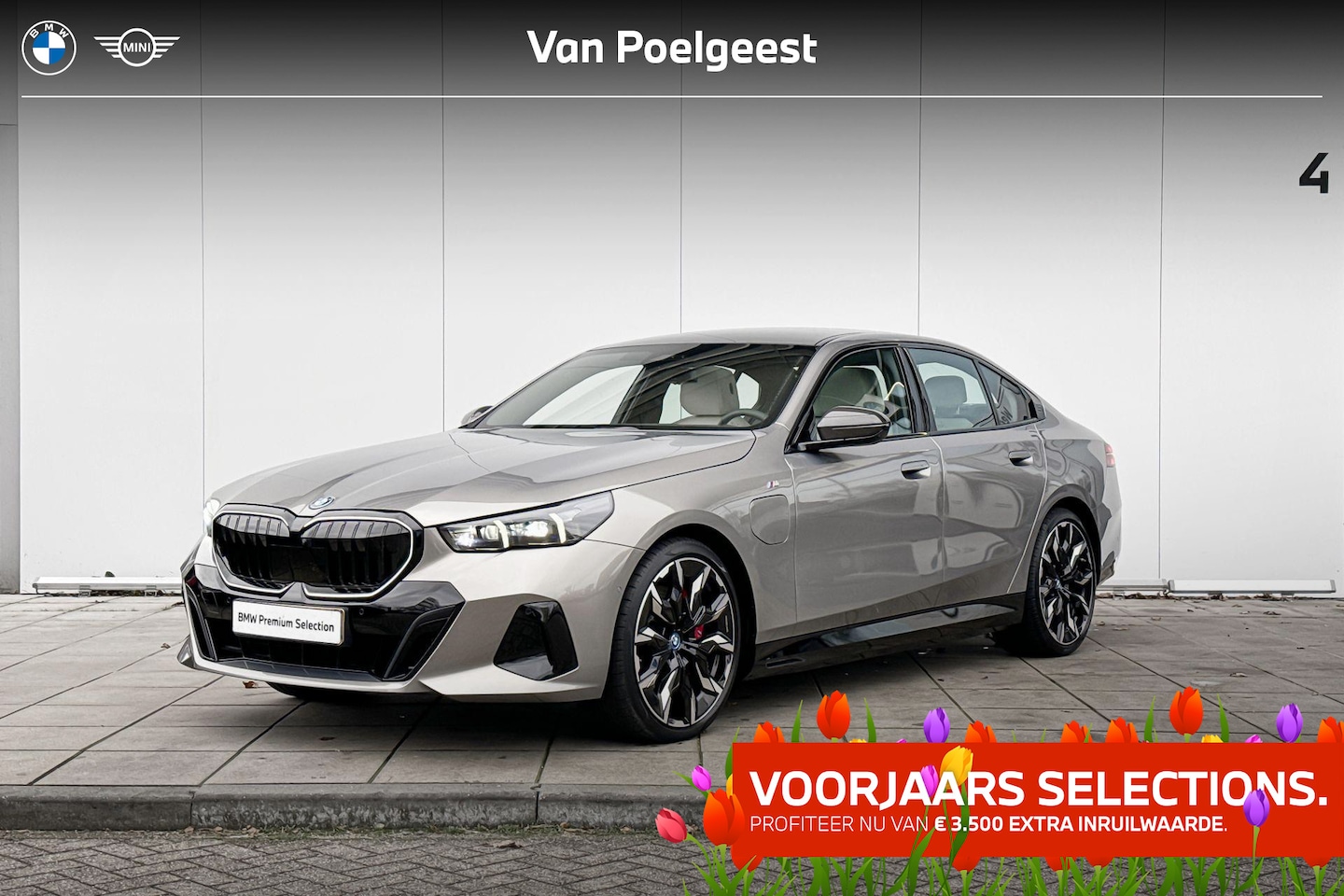 BMW 5-serie - Sedan 550e xDrive M-Sport Pro Stuurwielrand Verwarming / Adaptief Onderstel Prof / Comfort - AutoWereld.nl
