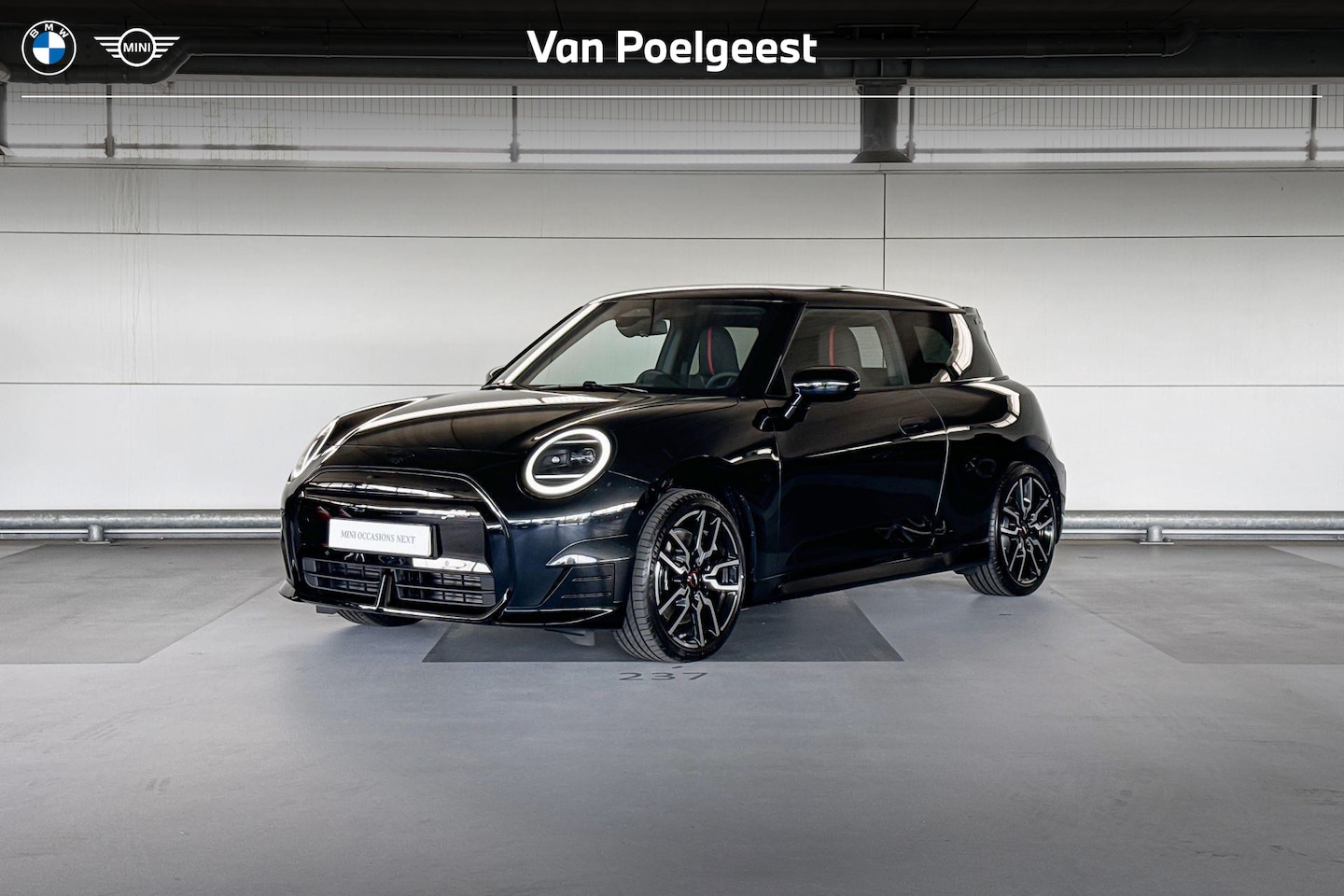 MINI Cooper - 3-deurs E | John Cooper Works | Pakket M - AutoWereld.nl