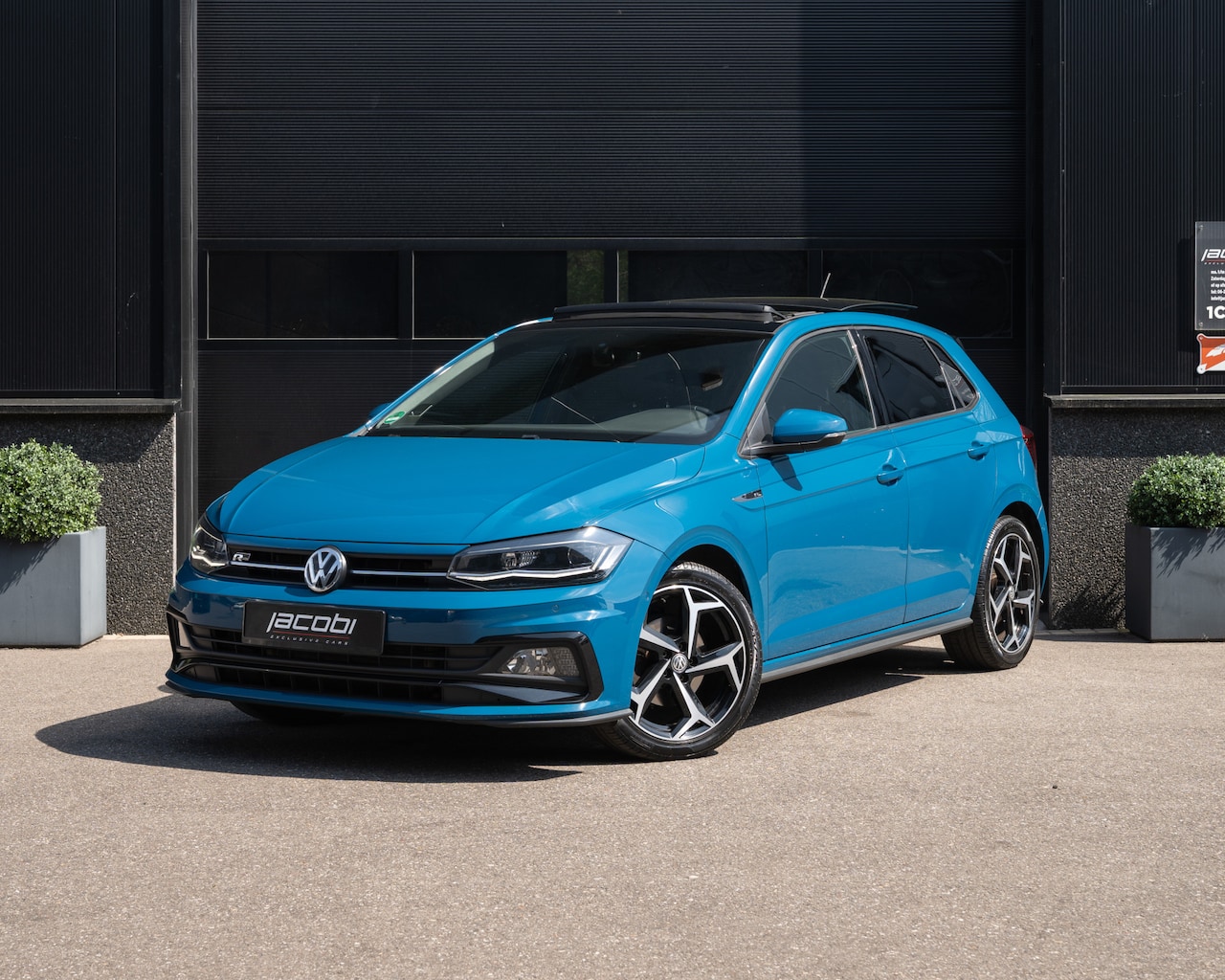 Volkswagen Polo - 1.5 TSI Highline | Pano | 3X R-Line | LED | Apple Carplay |  Beats | Virtual | Alcantara - AutoWereld.nl