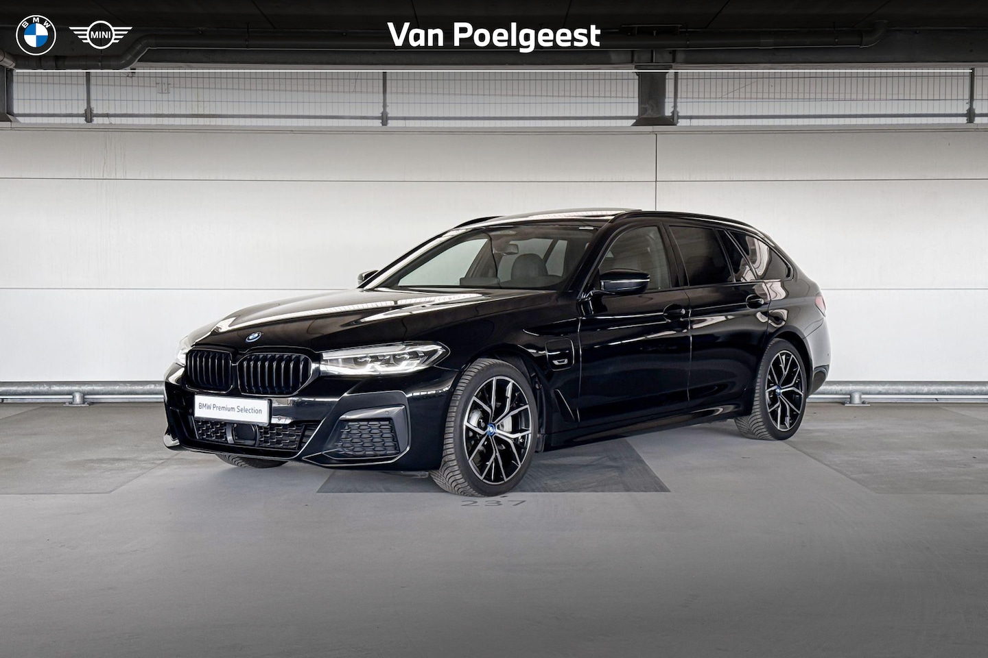 BMW 5-serie Touring - 530e xDrive Business Edition Plus 530e xDrive Business Edition Plus - AutoWereld.nl
