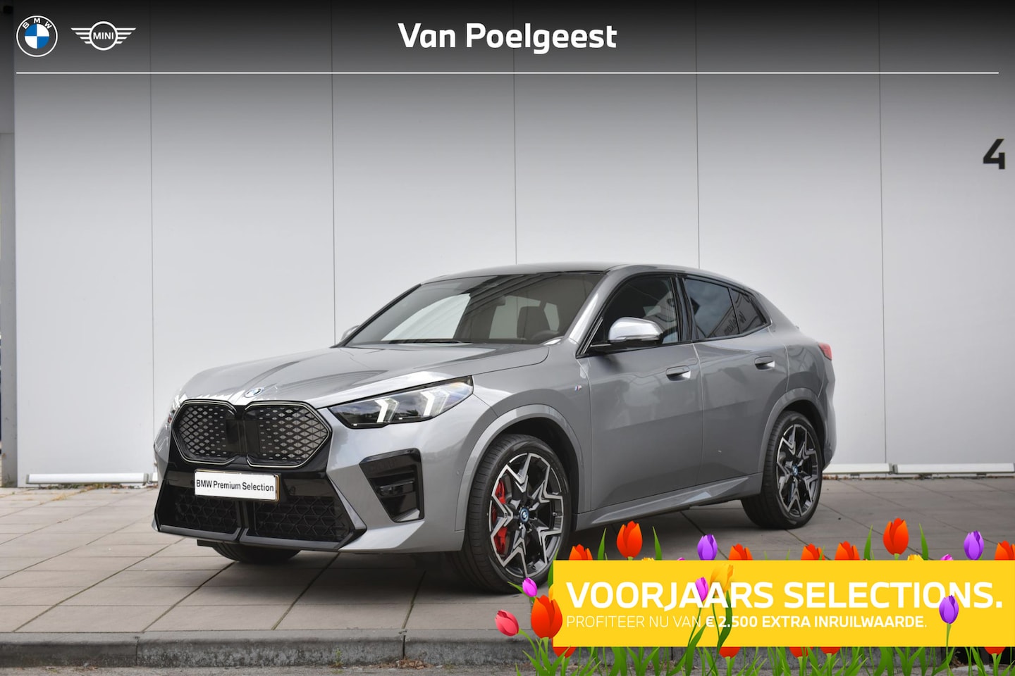 BMW iX2 - xDrive30 M-Sport Pro / Head Up / Driving Assistant Professional / Parking Assist Plus / Ha - AutoWereld.nl