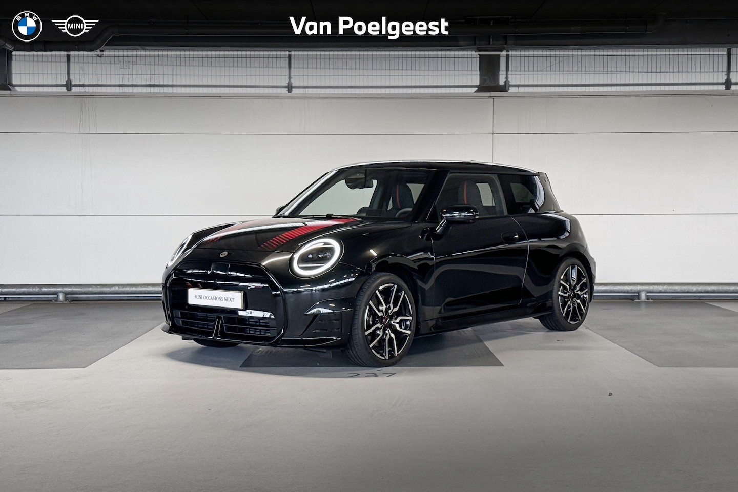 MINI Mini-Electric - Cooper 3-deurs Cooper SE John Cooper Works M 54.2 kWh MINI Cooper 3-deurs Electric Cooper - AutoWereld.nl