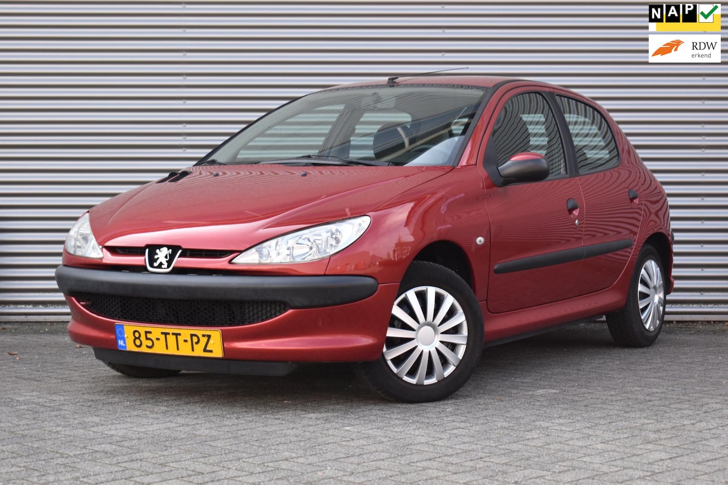 Peugeot 206 - 1.4, 5-Deurs, Arco, Radio/CD/Usb, Apk 07-12-2025. - AutoWereld.nl