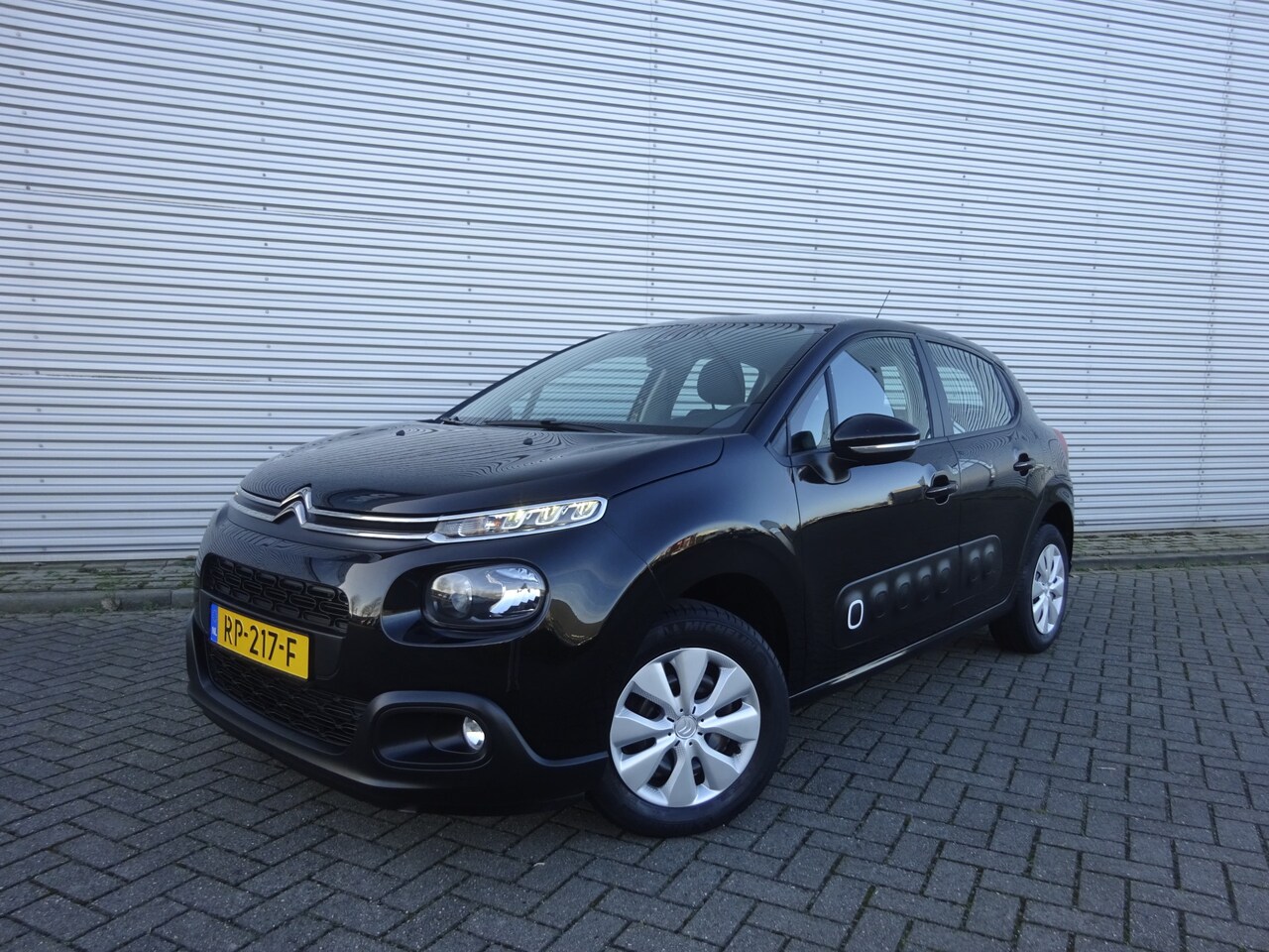 Citroën C3 - 1.2 PureTech Feel Navi / Climate control / Cruise  control / PDC - AutoWereld.nl
