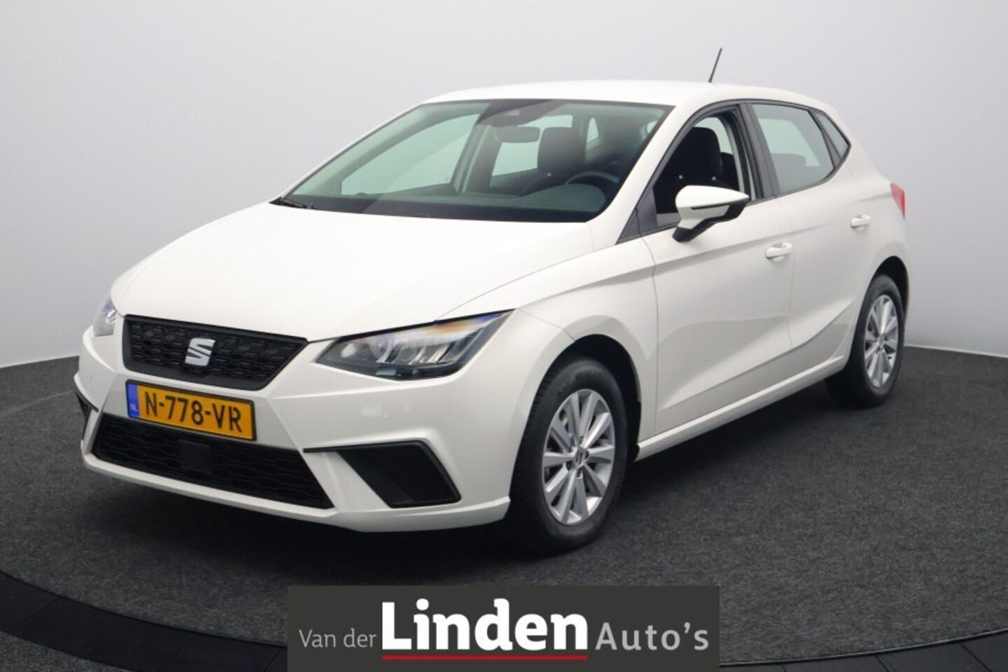 Seat Ibiza - 1.0 Style | Carplay NAVI | Clima | LED | All-Season banden | Parkeerhulp | Lm. Velgen - AutoWereld.nl