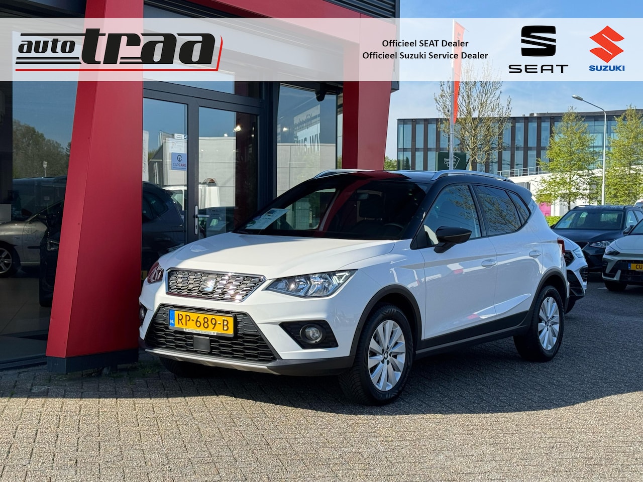 Seat Arona - 1.0 TSI Xcellence Launch Edition / Navigatie / Camera / Afneembare trekhaak / 16'' LMV / - AutoWereld.nl