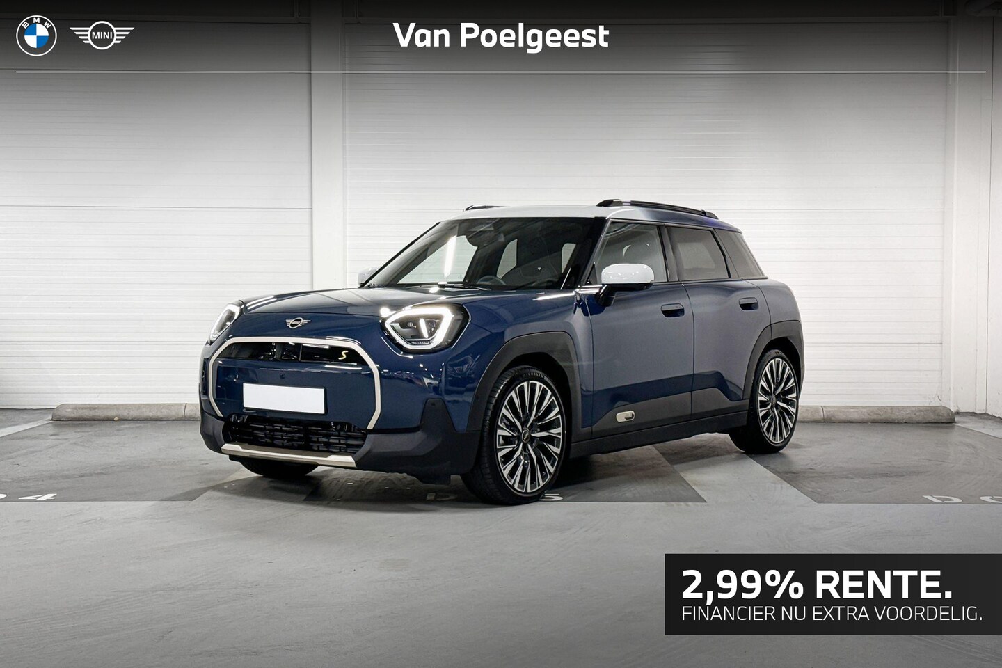 MINI Aceman - SE | Favoured Uitvoering | Pakket XL | Dak in multitone kleuren blauw - AutoWereld.nl