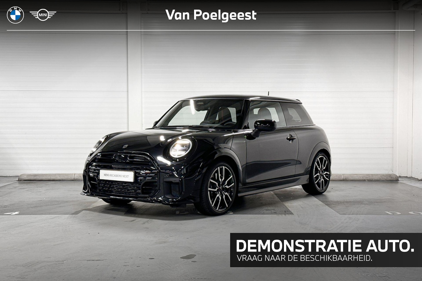 MINI Cooper S - | John Cooper Works Uitvoering | XL Pakket |18" JCW Lap Spoke two-tone - AutoWereld.nl