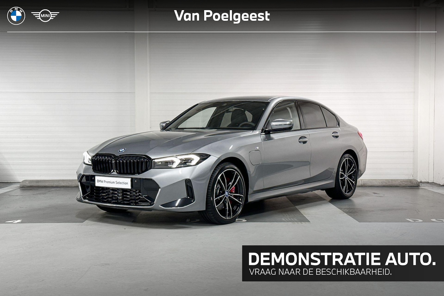 BMW 3-serie - Sedan 320e M-Sport Pro | Travel Pack | Parking Pack | Harman/Kardon | Schuif-/Kanteldak - AutoWereld.nl