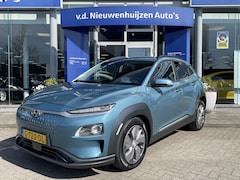 Hyundai Kona Electric - EV Premium 64 kWh | Achteruitrijcamera | Stoelverwarming | € 2000, - Inruilpremie |