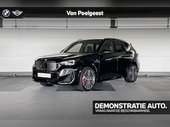 BMW iX1 - eDrive20 67 kWh | Glazen panoramadak | Stuurwielrand verwarmd
