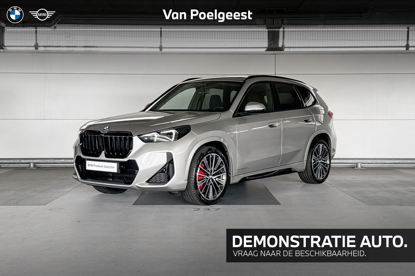 BMW X1 - sDrive18i | M Sportpakket Pro | Glazen panoramadak - AutoWereld.nl