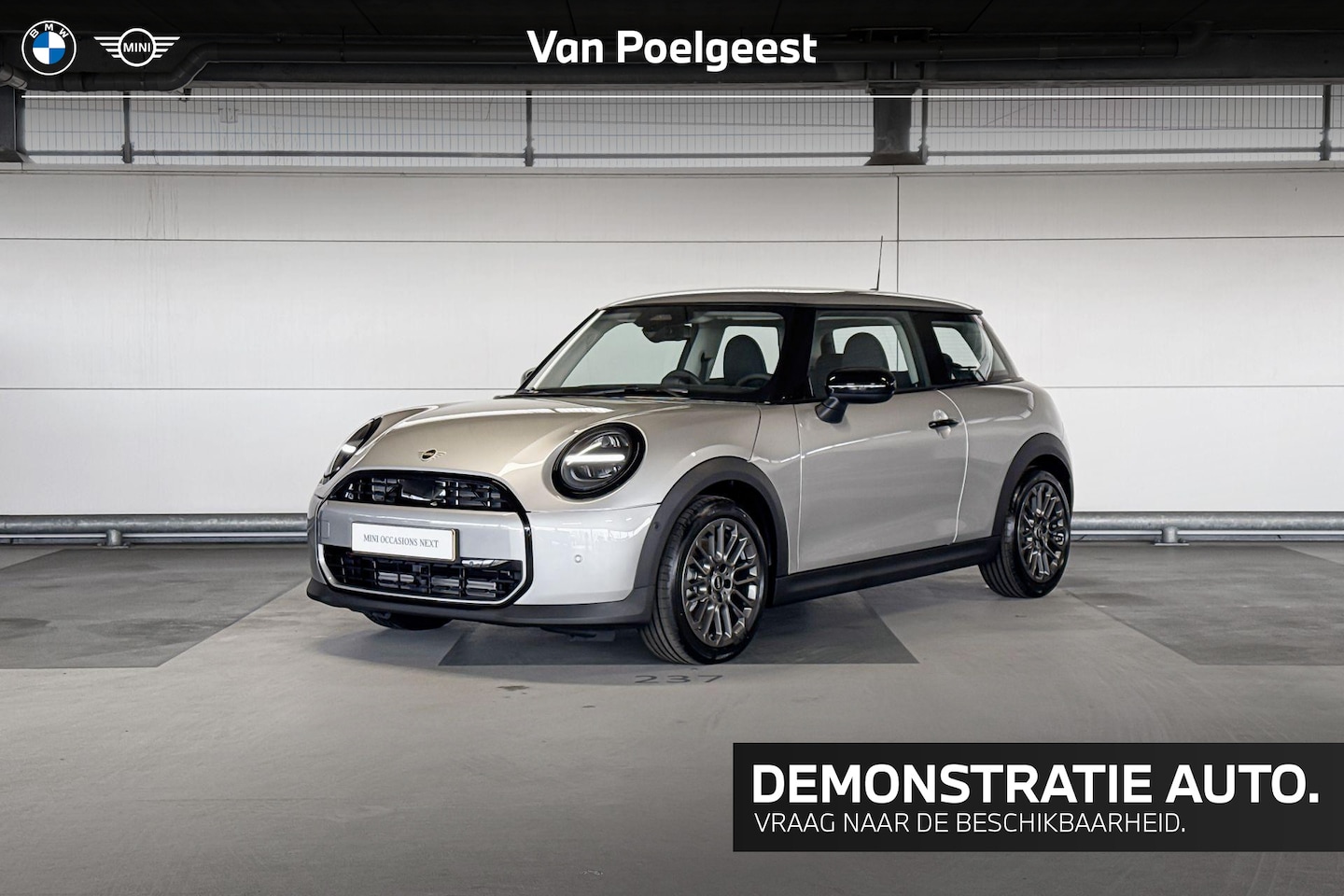 MINI Cooper - 3-deurs 1.5 Cooper C Essential | Pakket XS | 17 inch velgen - AutoWereld.nl
