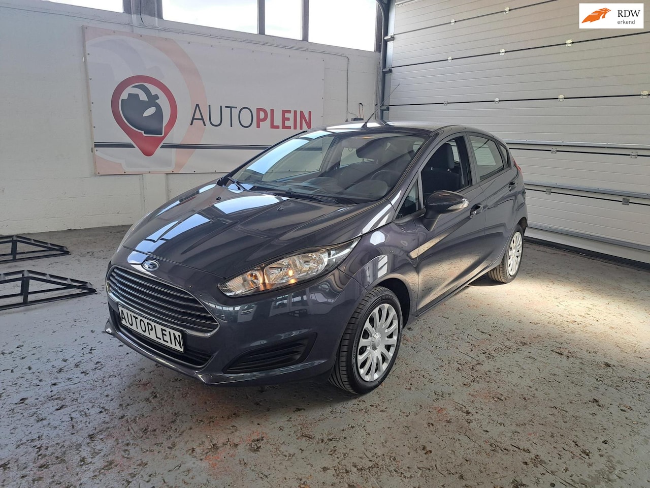 Ford Fiesta - 1.0 Style | dealer onderhouden | nieuwe distributie + onderhoudsbeurt - AutoWereld.nl