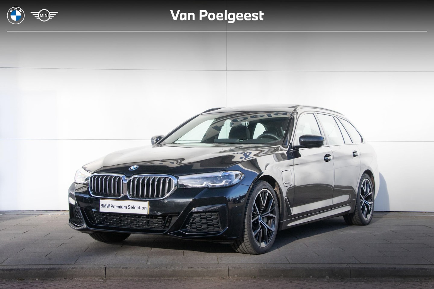 BMW 5-serie Touring - 530e Business Edition Plus | M-Sport | Panoramadak elektrisch | Selections - AutoWereld.nl