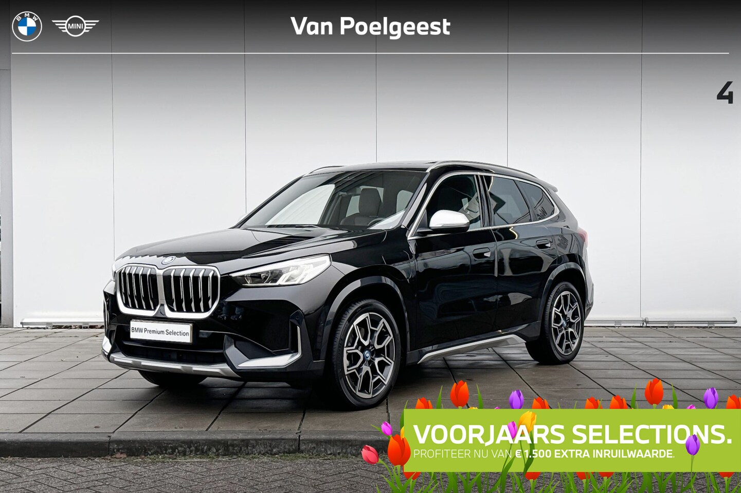 BMW X1 - xDrive25e X-Line / Glazen Schuifdak / Getinte Ramen Achter / Harman Kardon / 19 Inch / Sel - AutoWereld.nl