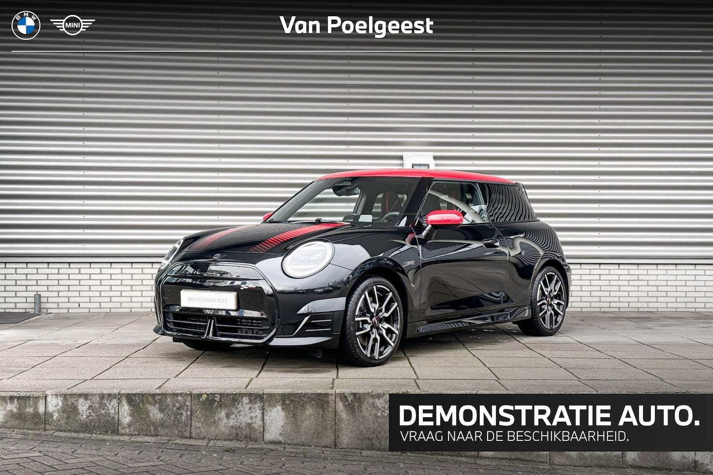 MINI Mini-Electric - Cooper 3-deurs SE John Cooper Works Uitvoering / Pakket M / 18 inch JCW Lap Spoke 2-tone - AutoWereld.nl