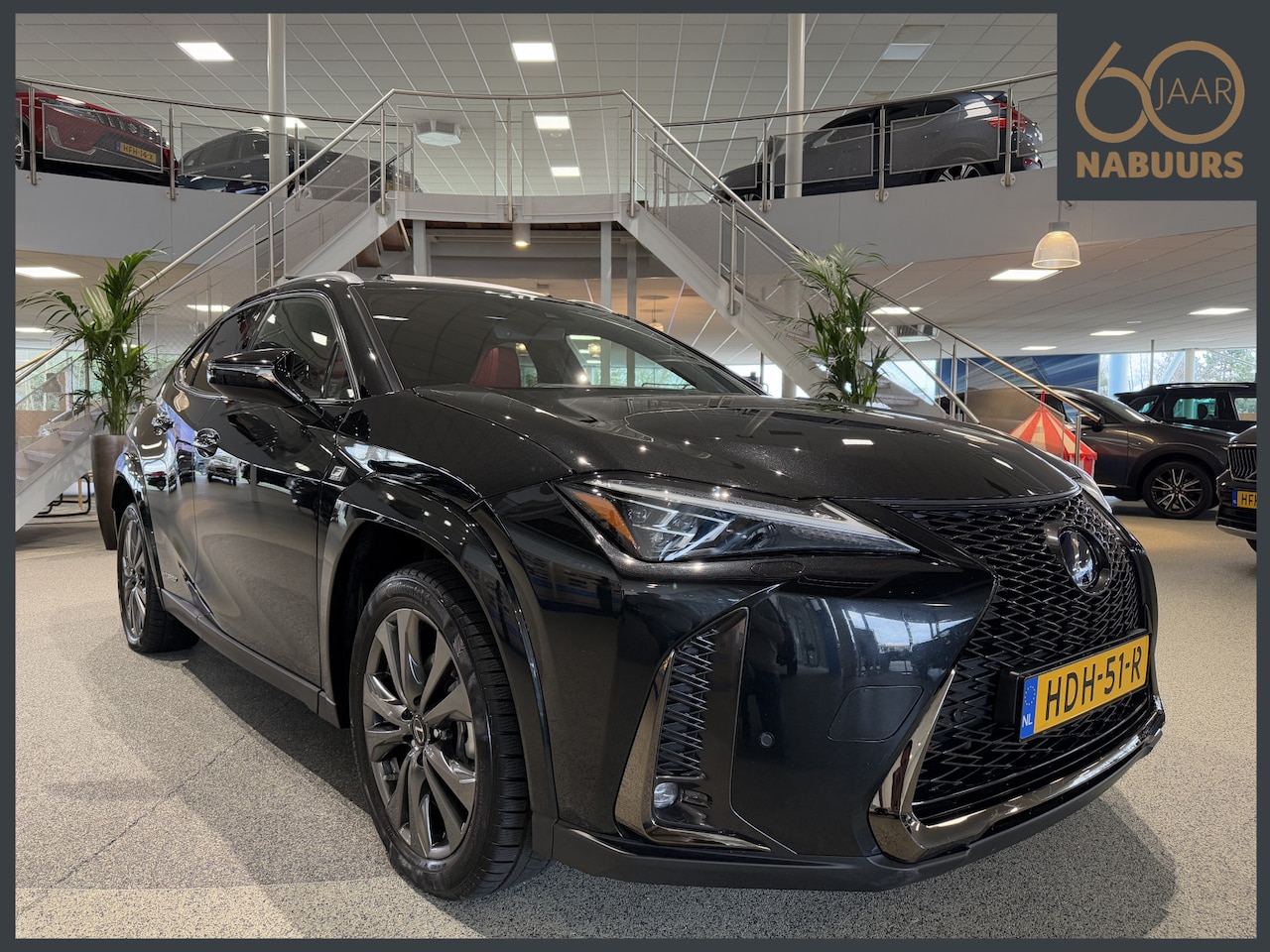 Lexus UX - 250h F Sport Line 250h F Sport Line, Schuifdak, Adaptive, Camera - AutoWereld.nl