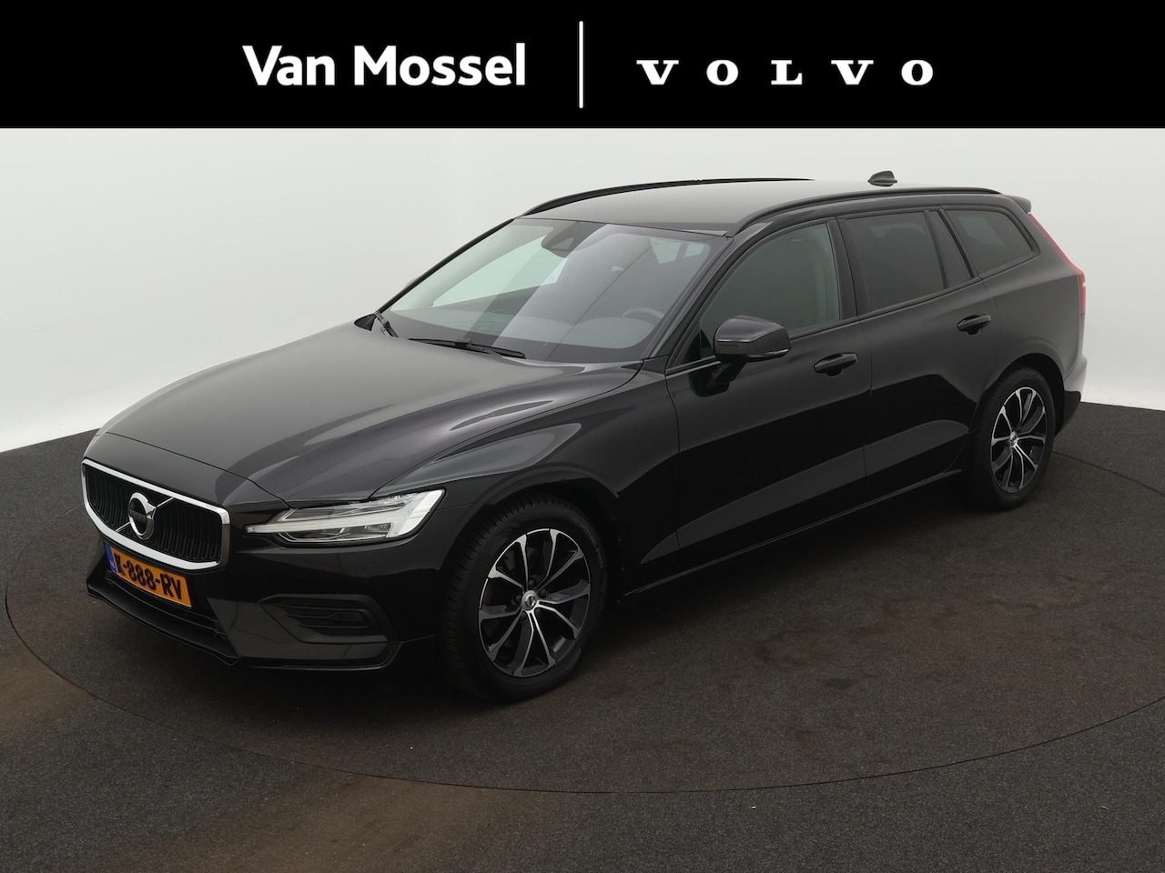 Volvo V60 - 2.0 B3 Momentum Advantage | Navigatie | Trekhaak | Camera - AutoWereld.nl