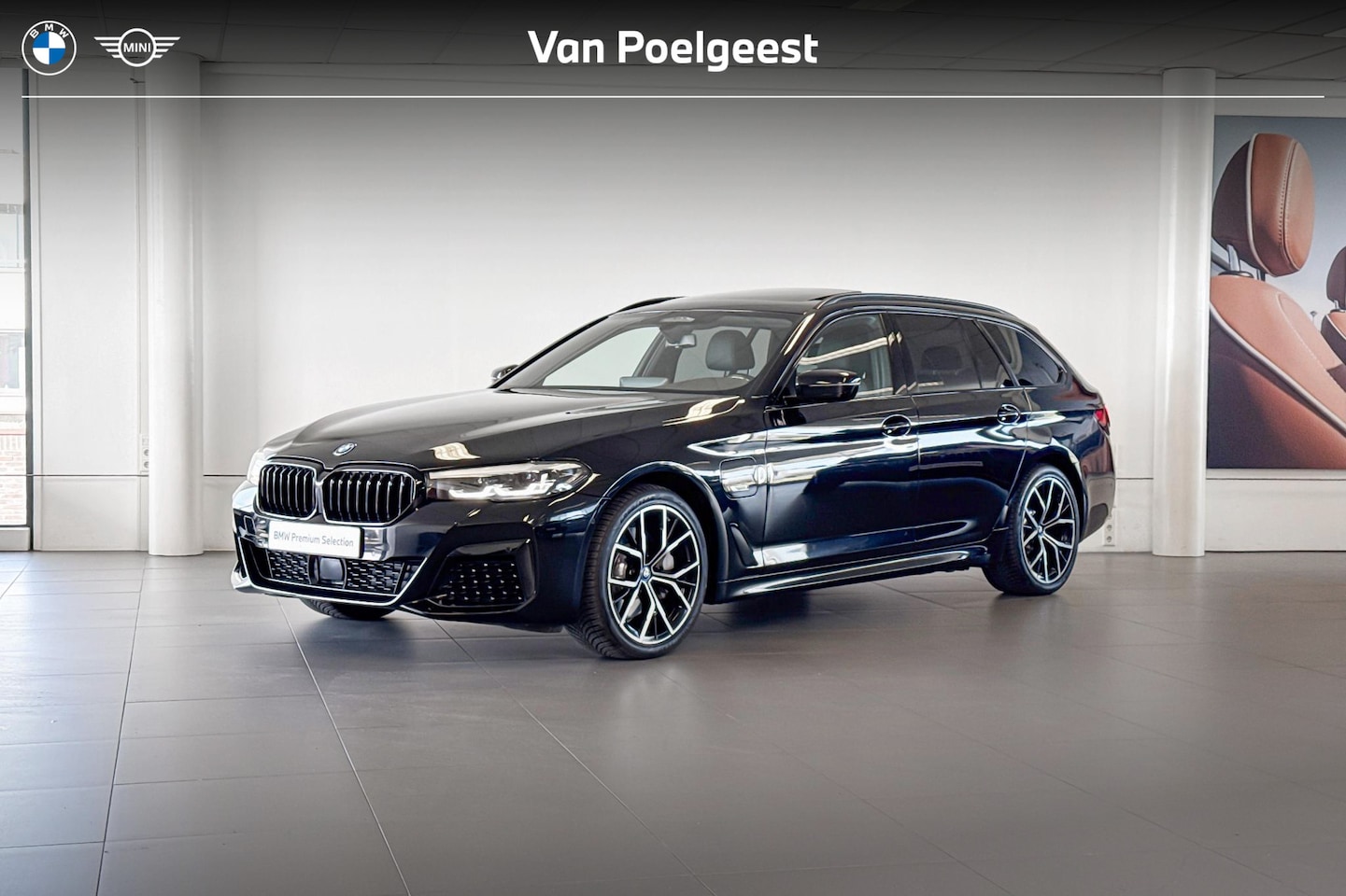 BMW 5-serie Touring - 530e xDrive Business Edition Plus | M Sport | Stoelverwarming | Glazen Panoramadak | - AutoWereld.nl