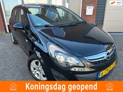 Opel Corsa - 1.4-16V Berlin / 1e Eig / Leder / Cruise / 5DRS / NAP
