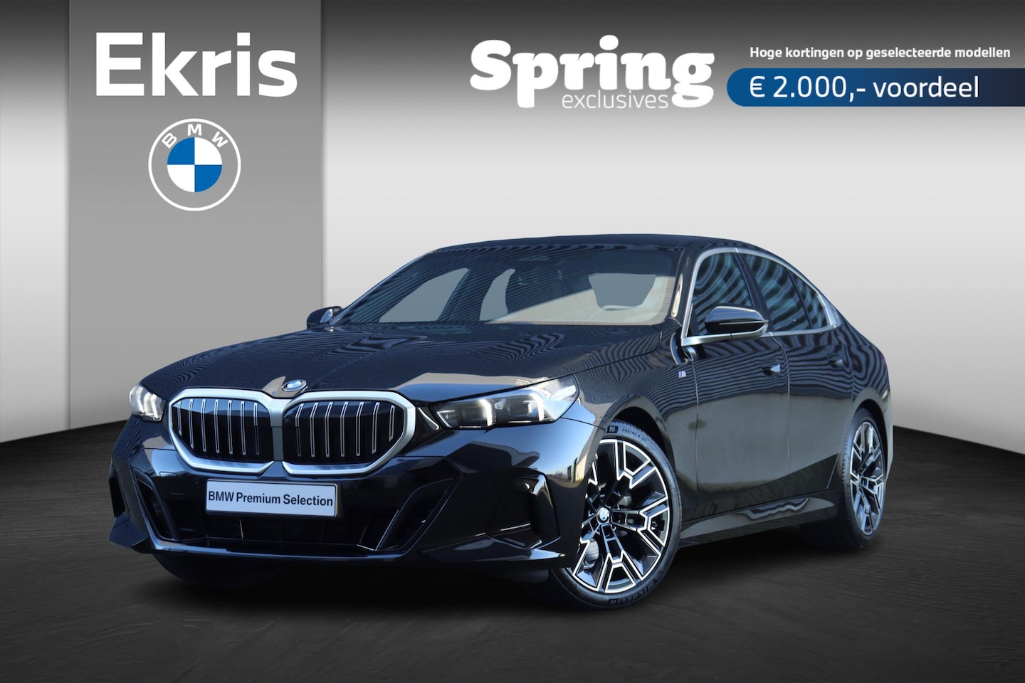 BMW 5-serie - Sedan 520i | M Sportpakket | Panodak | Harman Kardon | Trekhaak | Driving Assistant Plus | - AutoWereld.nl