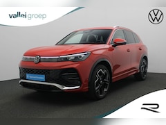 Volkswagen Tiguan - 1.5 eTSI 150 pk DSG R-Line Business | Trekhaak | Rondomzicht camera | Adaptief onderstel |
