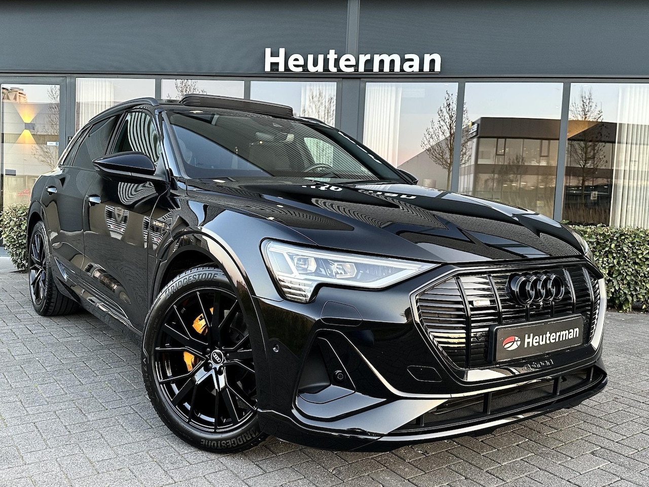 Audi e-tron - 50 Quattro S Edition/ Pano/ Head up/ Trekhaak - AutoWereld.nl