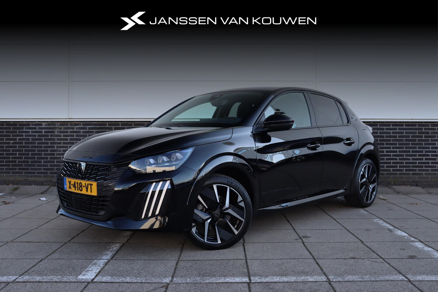 Peugeot e-208 - EV GT 51 kWh Stoelverwarming Alcantara Navigatie Camera Carplay LED Koplampen - AutoWereld.nl