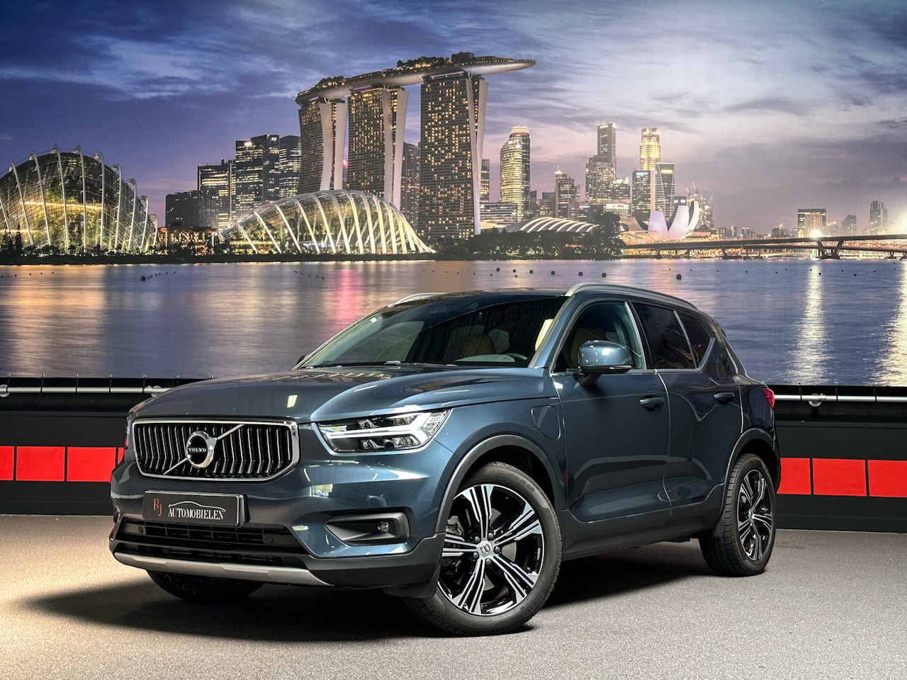 Volvo XC40 - 1.5 T5 Recharge Inscription |Stuurverwarming|BLIS|Cruise|Carplay - AutoWereld.nl
