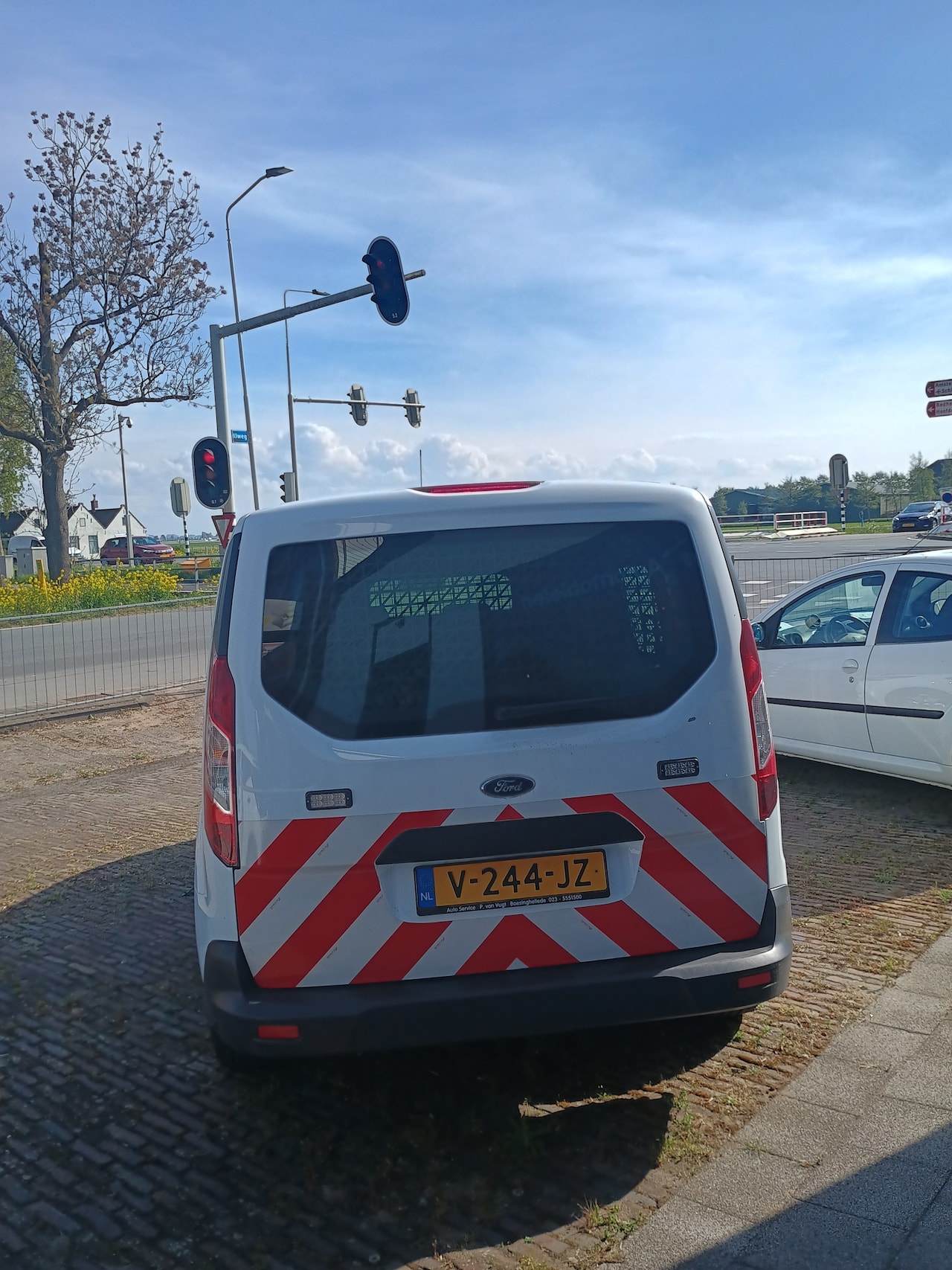 Ford Transit Connect - 1.5 TDCI L1 Ambiente - AutoWereld.nl