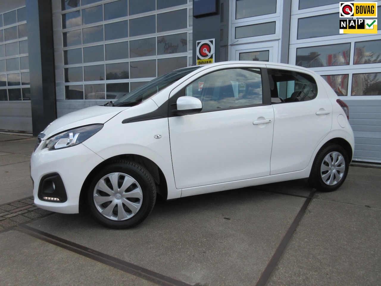 Peugeot 108 - 1.0 e-VTi Active / Airco / Audio - AutoWereld.nl