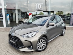 Toyota Yaris - 1.5 Dynamic | Keyless Entry/Start | Stoel/Stuurverwarmin