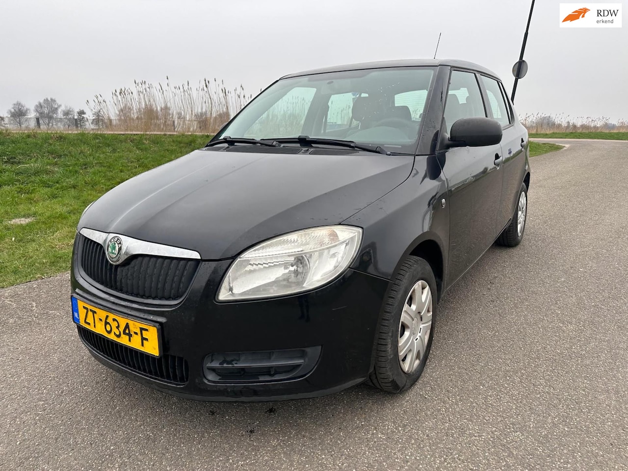 Skoda Fabia - 1.2 Drive lage km stand incl nieuwe apk en garantie ! - AutoWereld.nl