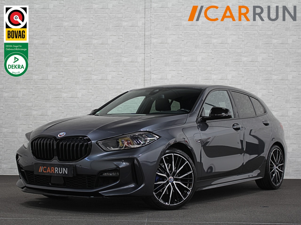 BMW 1-serie - M-Sport Plus 50 Jahre | Live Cockpit Pro | Headup | Navi Prof. | Stoelverw. | H-Leder | Ca - AutoWereld.nl