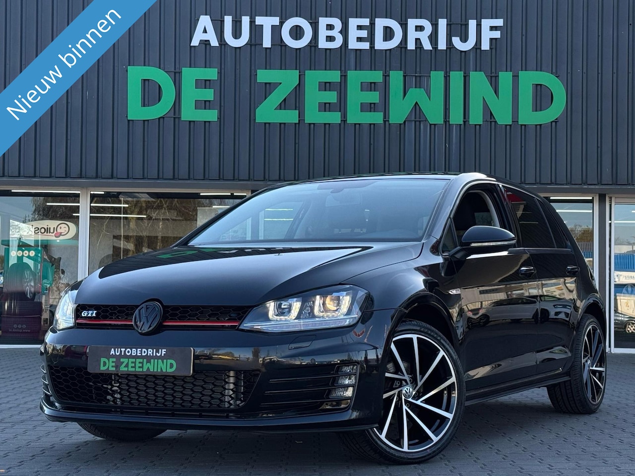 Volkswagen Golf - 1.2 TSI GTI Look|Navi|PDC|Nieuw APK - AutoWereld.nl