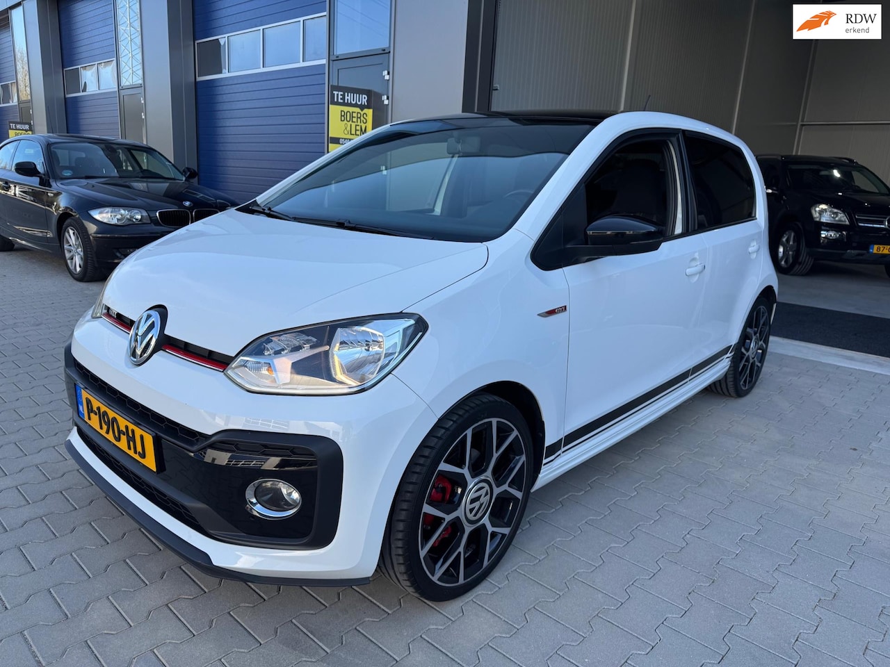 Volkswagen Up! - 1.0 TSI GTI carplay stoelverwarming camera nap!! alleen deze week 12450!!! - AutoWereld.nl