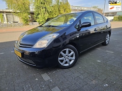 Toyota Prius - 1.5 VVT-i GARANTIE