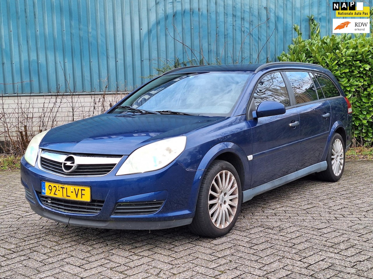 Opel Vectra Wagon - | 1.8-16V Essentia | Export of handel | - AutoWereld.nl