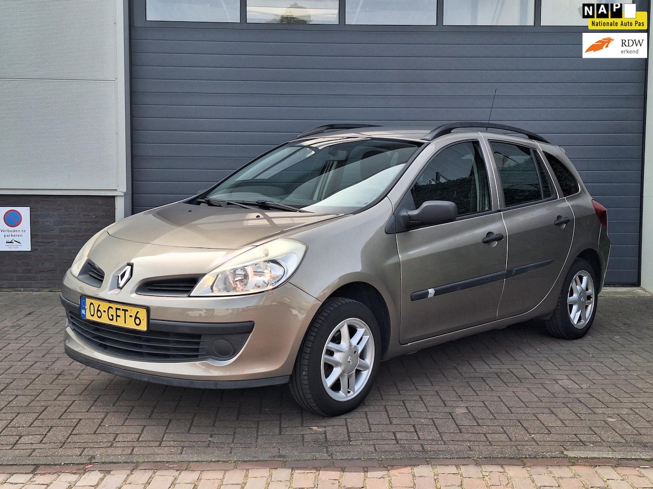 Renault Clio Estate - | 1.2-16V Expression | Airco | Lage kilometerstand | 2e eigenaar | - AutoWereld.nl
