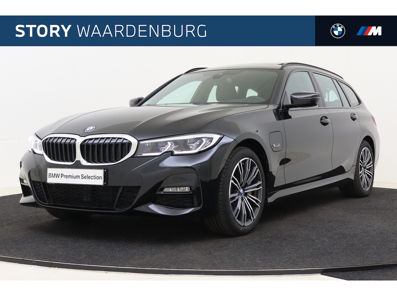 BMW 3-serie Touring - 330e High Executive M-Sport Automaat / Panoramadak / M Adaptief onderstel / Sportstoelen / - AutoWereld.nl