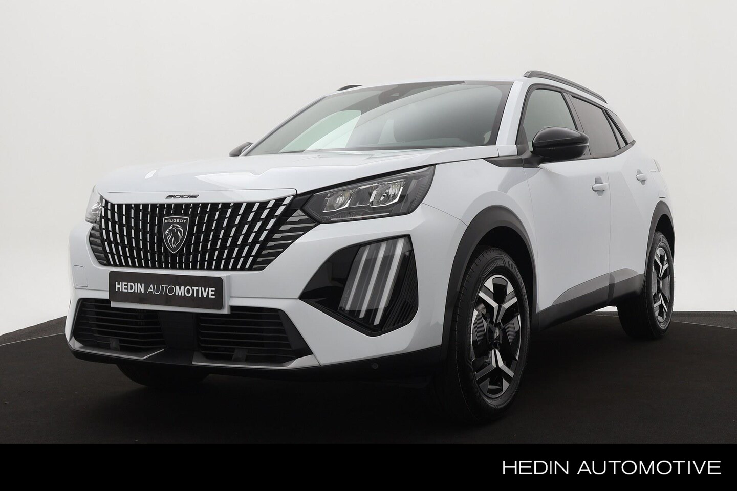 Peugeot 2008 - 1.2 100pk Allure | Navigatie | Camera | Cruise control | ECC | PDC | Draadloze telefoonlad - AutoWereld.nl