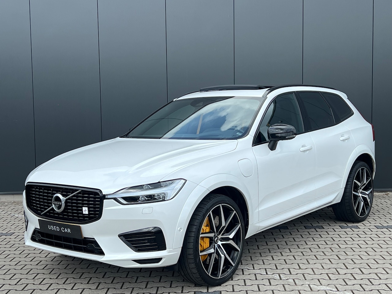 Volvo XC60 - T8 Twin Engine AWD Polestar Engineered | Panoramadak | Head-up Display | Stoel & Stuurwiel - AutoWereld.nl