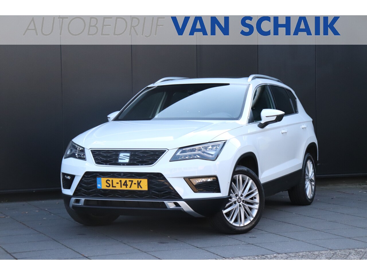 Seat Ateca - 1.4 EcoTSI Xcellence | 150 PK | PANO | 360° CAMERA | SEAT SOUND | CRUISE | NAVI | APPLE CA - AutoWereld.nl