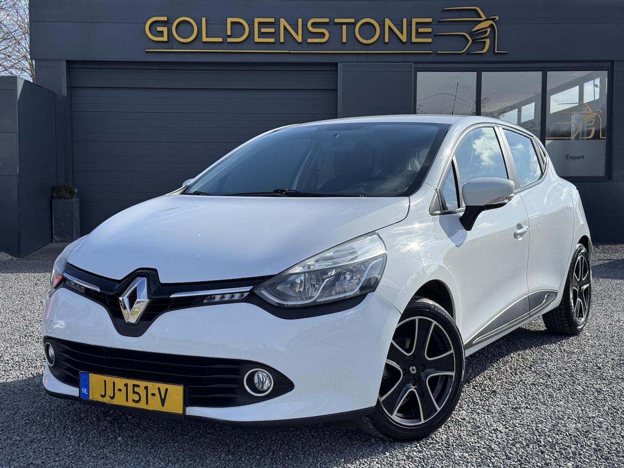 Renault Clio - 1.5 dCi ECO Night&Day Navi,Airco,Cruise,PDC Achter,LM Velgen,Elek Ramen,APK Tot 01-2026 - AutoWereld.nl