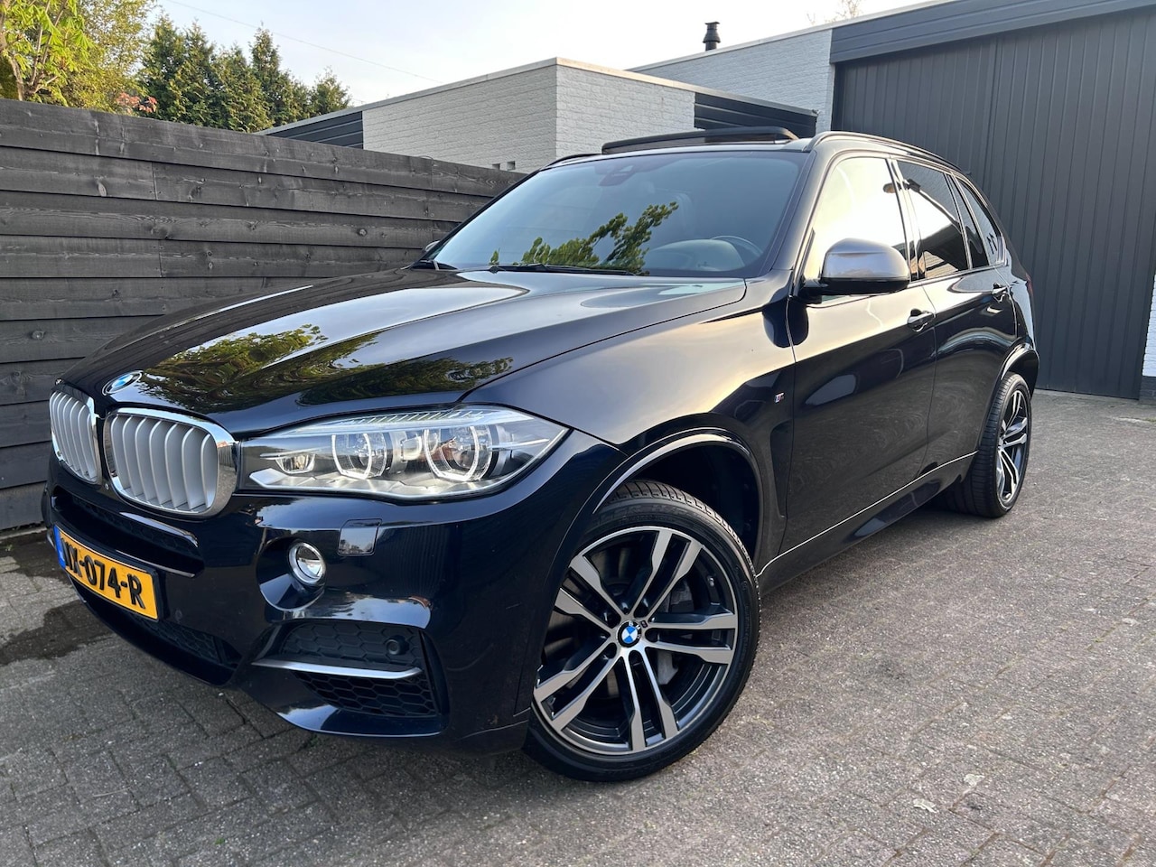 BMW X5 - M50d, Standkachel, HUD, H&K, Org NL, Perfect onderhouden - AutoWereld.nl