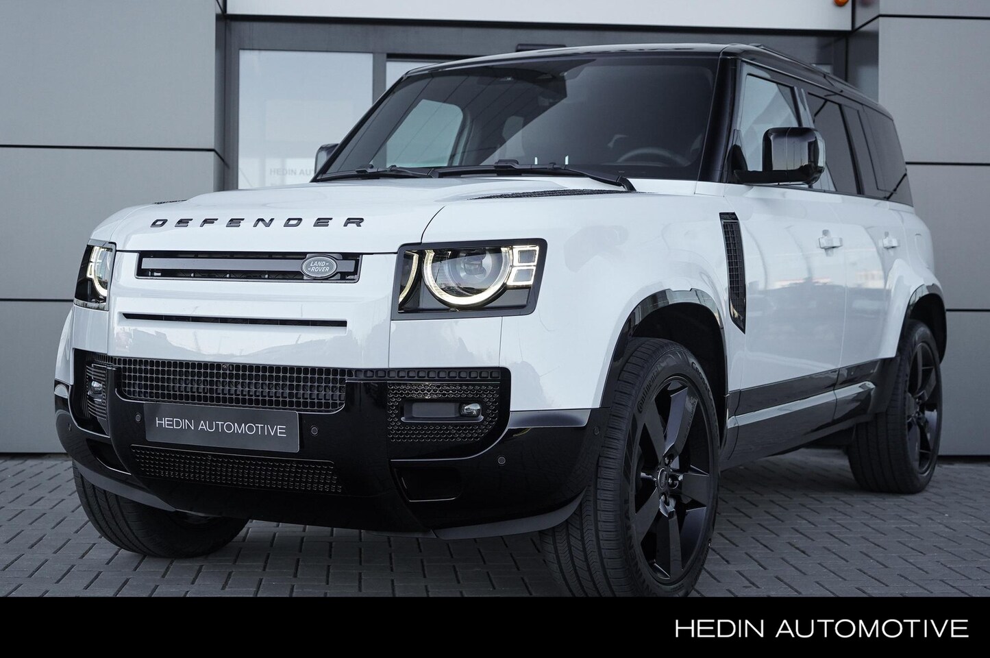 Land Rover Defender 110 - 2.0 P300e 110 X-Dynamic SE | Cold Climate | Elektrisch panoramadak | 22"Gloss Black | Cool - AutoWereld.nl
