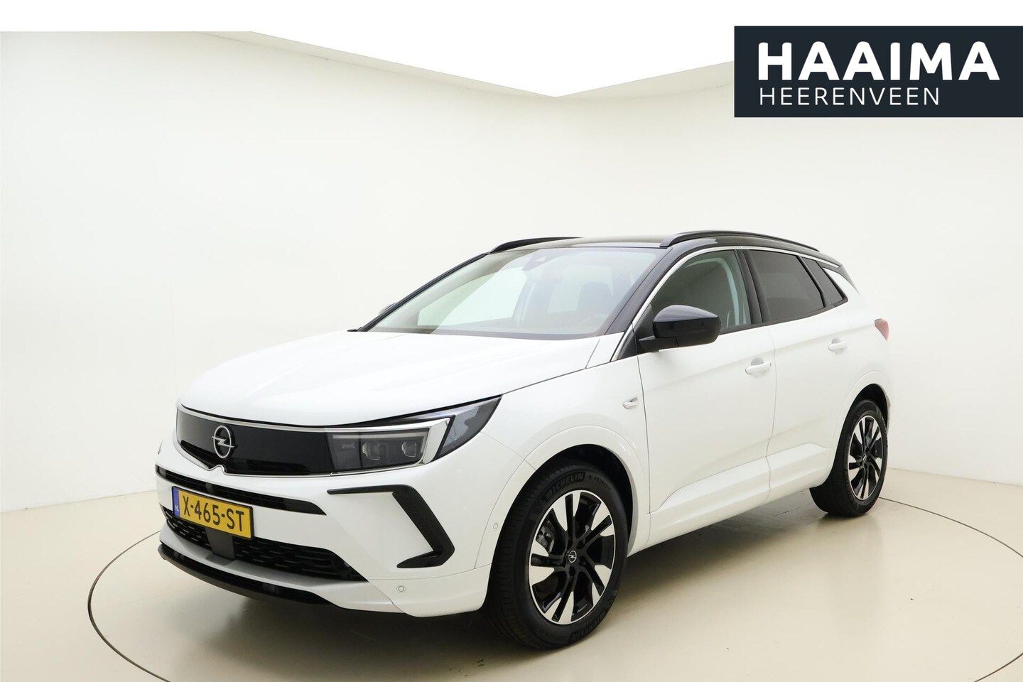 Opel Grandland - 1.2 Turbo 130pk Level 4 | Navigatie |  LED Matrix koplampen | Winterpakket | Zwart dak | E - AutoWereld.nl