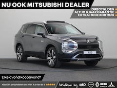 Mitsubishi Outlander - 2.4 PHEV Instyle+ | Nieuw model | Black Roof | Massagestoelen | Panoramadak | Stoelverkoel