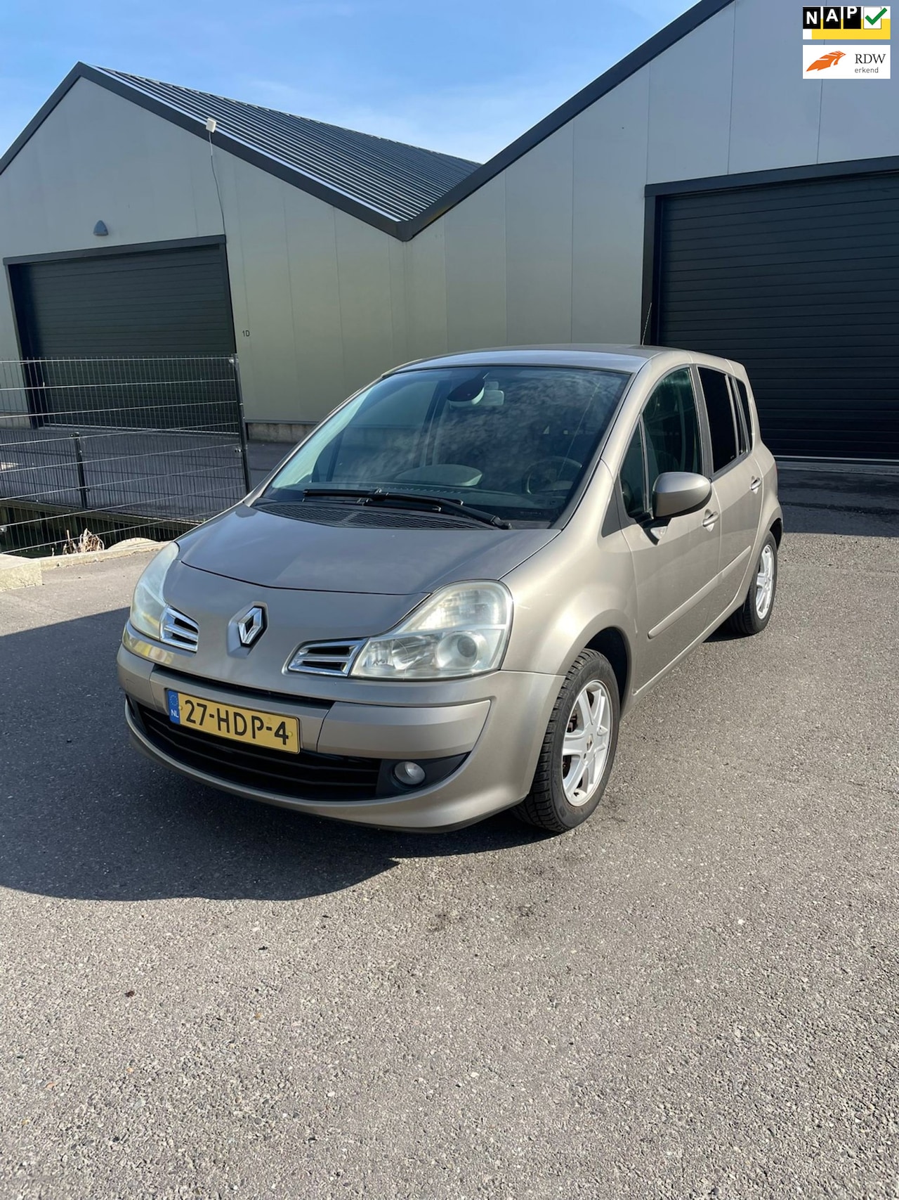 Renault Grand Modus - 1.2 TCE Dynamique LAGE KILOMETERS- VOLLEDIGE ONDERHOUD - CENTRALE DEURVEGRENDELING - CRUIS - AutoWereld.nl